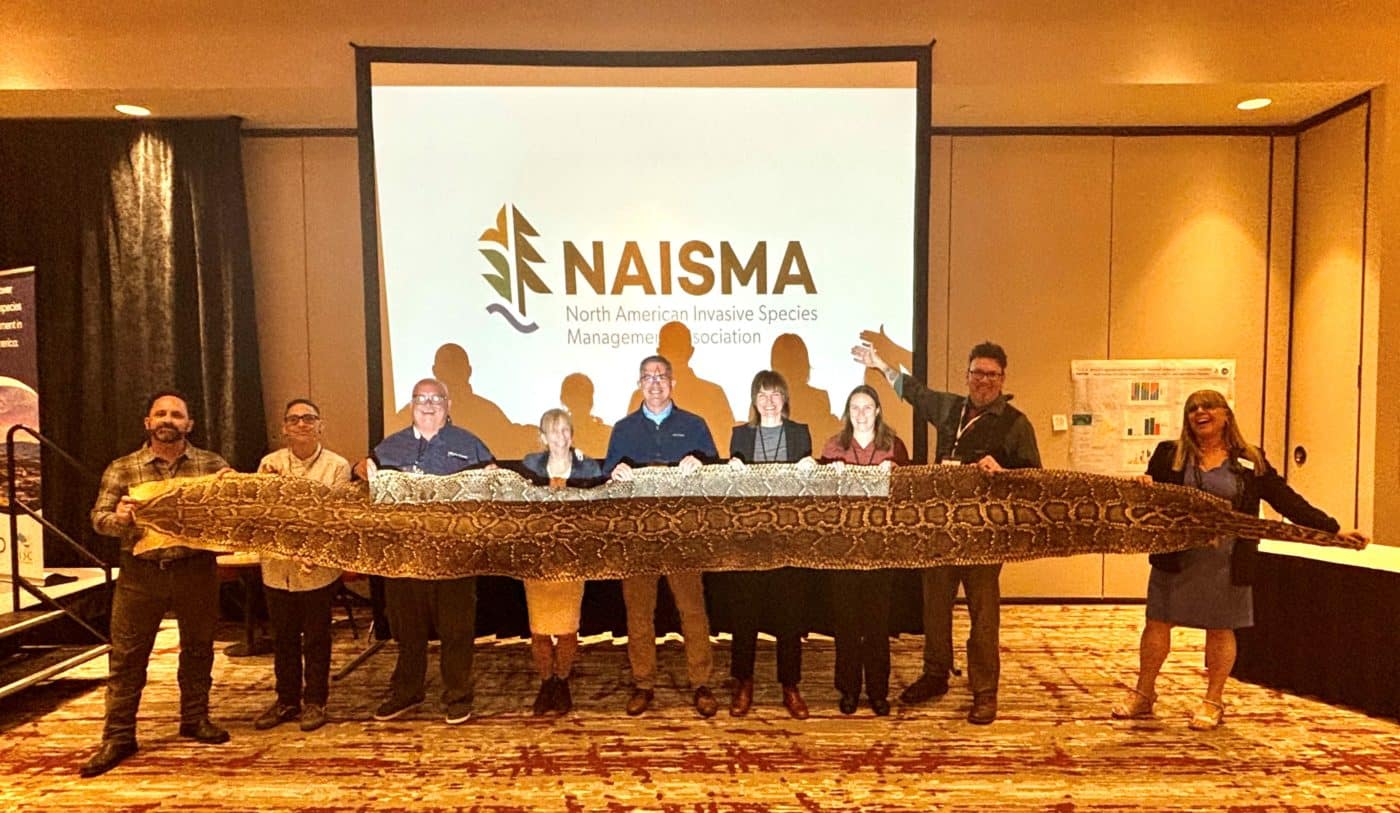 Ian Bartoszek and attendees